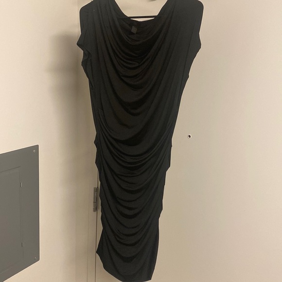 Banana Republic Monogram stretch/rouched black dress - Picture 1 of 4